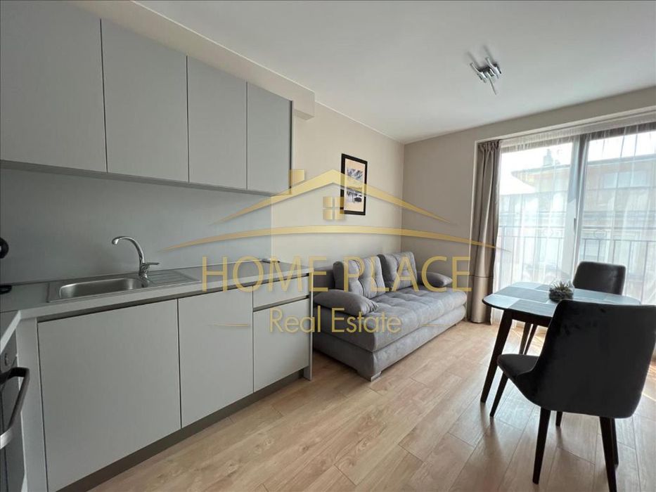 Дава се под наем Тристаен апартамент в Варна, Гръцка махала - 70 кв.м за 997.05 € - Снимка #1