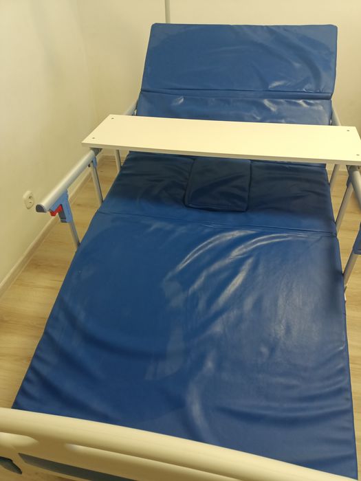 Продам кровать медицинскую