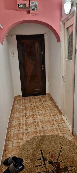 Vând apartament 4 camere etaj 4