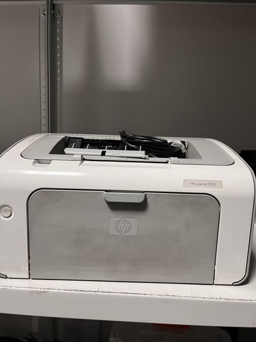 Принтер HP Laserjet P1102