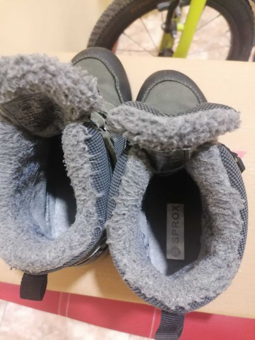 Детски зимни боти Детски кецове за момче, 10 лв