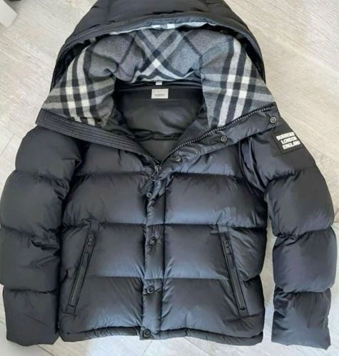 Пуховик фирменный Burberry