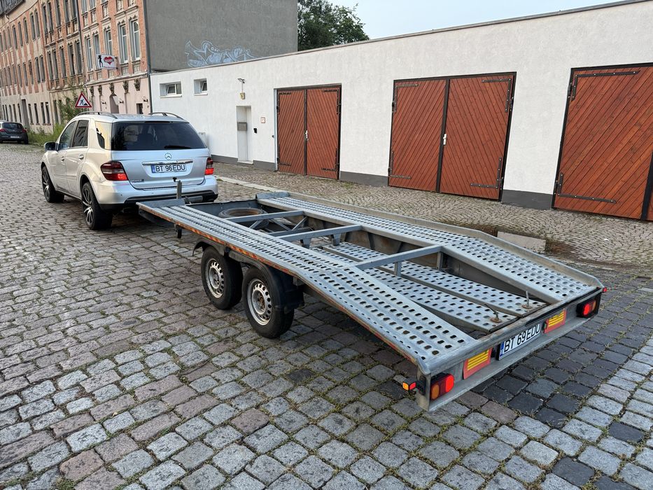 Ansamblu Mercedes Benz ML 320cdi + Platforma Boro 2,7 t