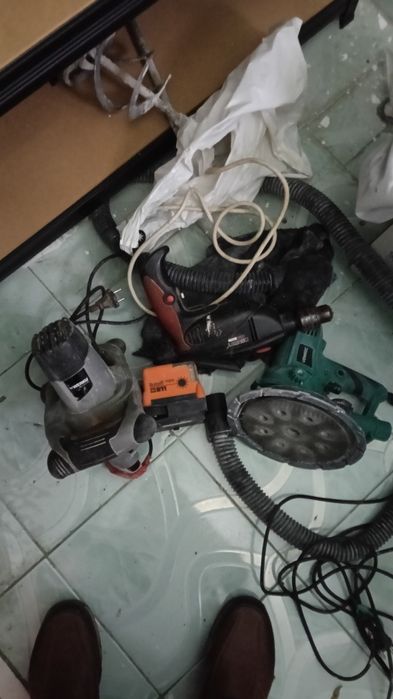 Se vând  împreună toate