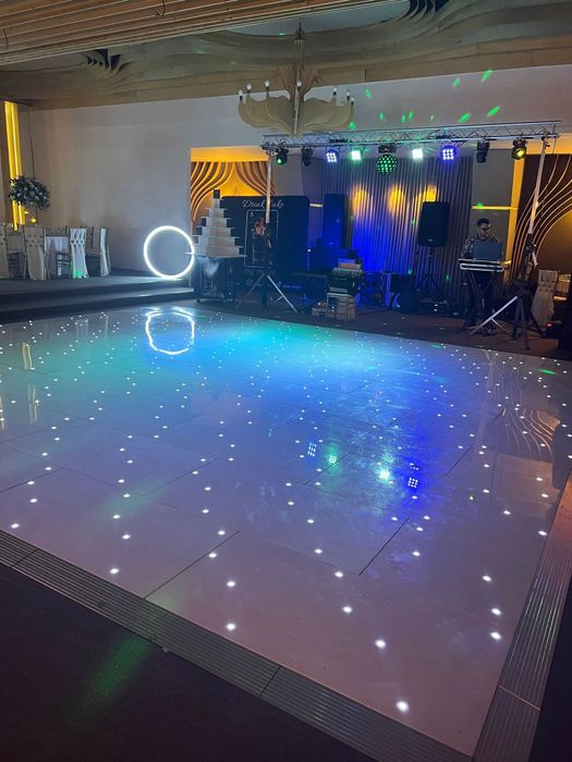 Ring de dans alb cu led-uri,