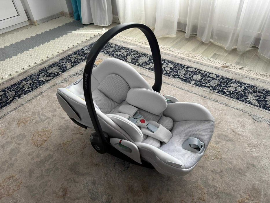 Scoica auto Cybex Cloud T+ Platinum White