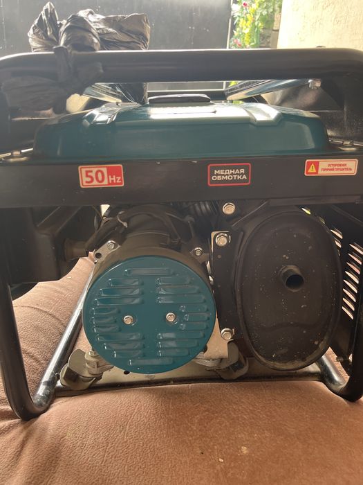 Мотор бензиновый генератор