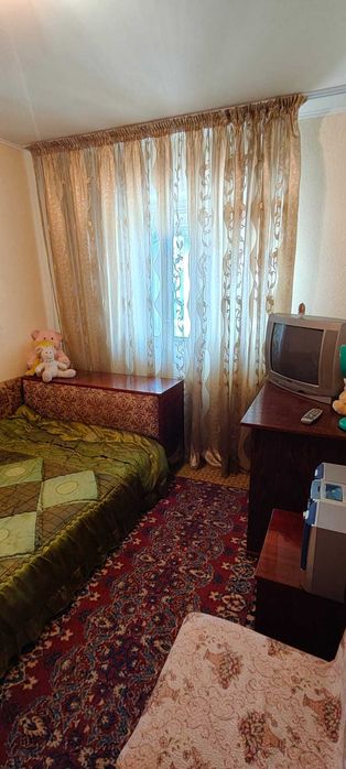 Vând apartament cu 2 camere, decomandat – Urziceni, Ialomița (zona Policlinicii)