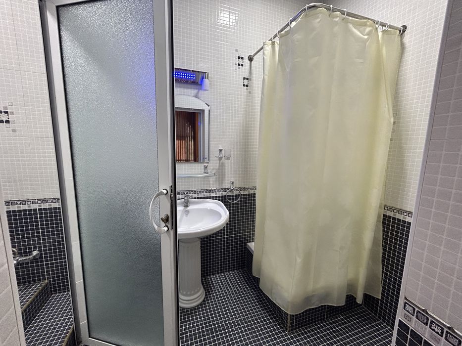 Срочно аренда Яккасарайский район Шикарный большой дом