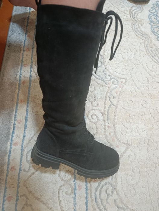 Продам зимние сапоги