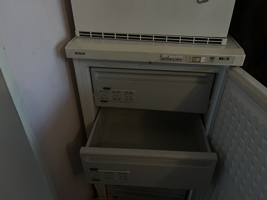 Congelator Bosch  cu 5 sertare!