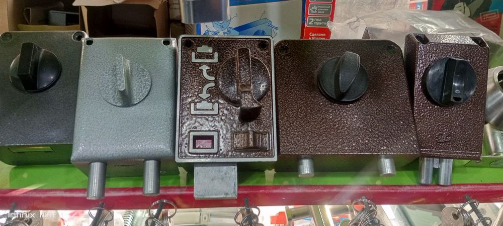 Установка замков  ремонт   вскрытие  замок урнатиш  ешик очиш zamok oc