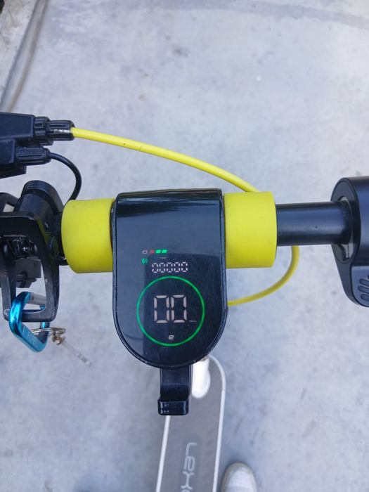 Vând trotinetă electrică lexgo RX9