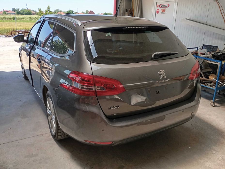 Peugeot 308 SW, 1.6 HDI, 120 к.с, 2016г.