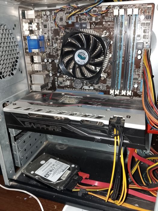 rx 570 4 gb        .