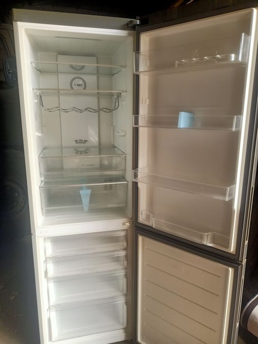 Продам холодильник Haier