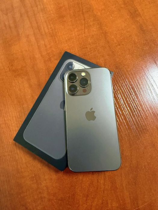 Iphone 13 Pro в отличном состоянии