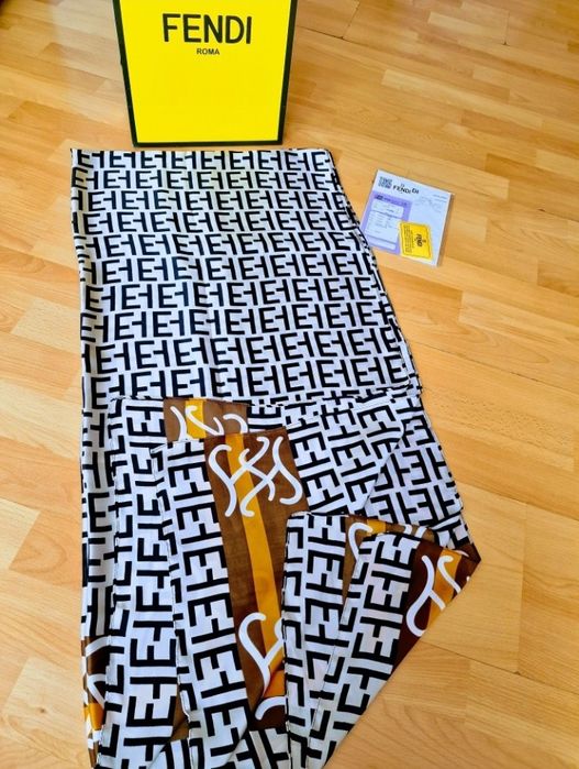 Esarfa matase naturala LV super model, saculet, etichetă