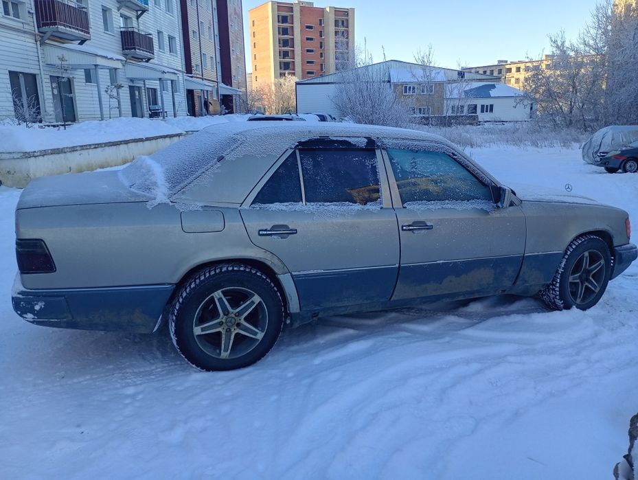 Продам мерседес 124