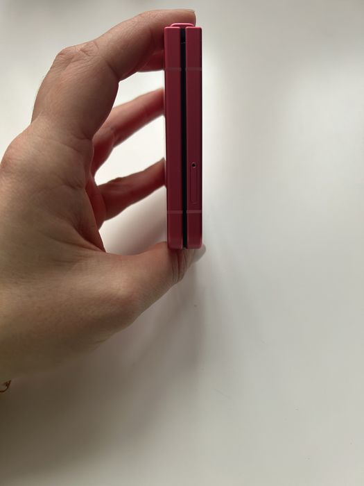 Samsung Galaxy Z Flip 7 с гаранция 21 месеца