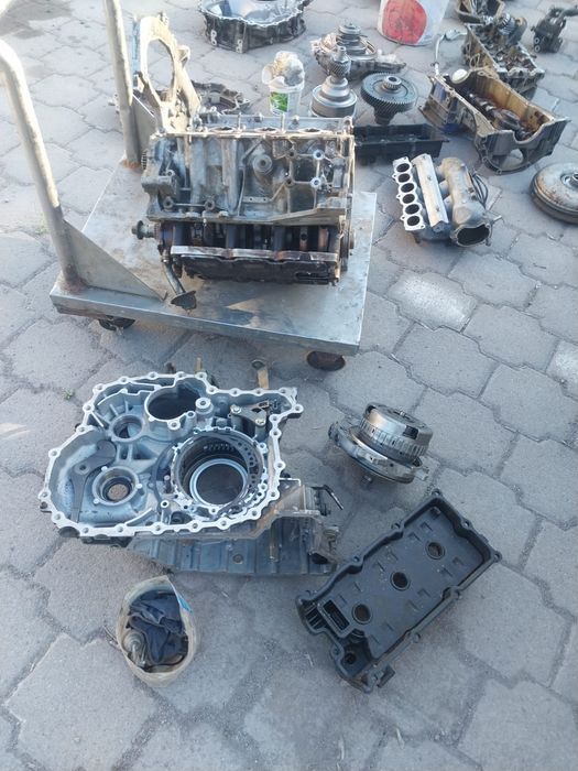 Двигатель и коробка вариатор на Nissan Murano.