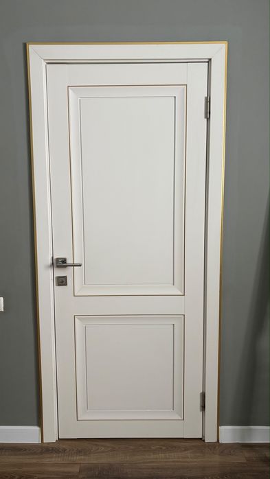 Продам межкомнатые двери