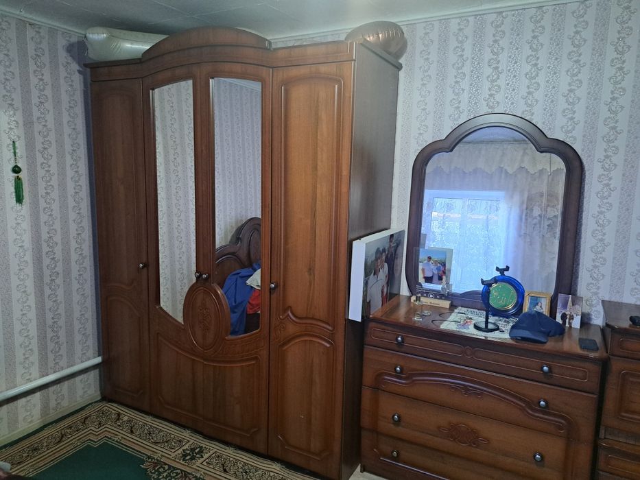 Спальный гарнитур