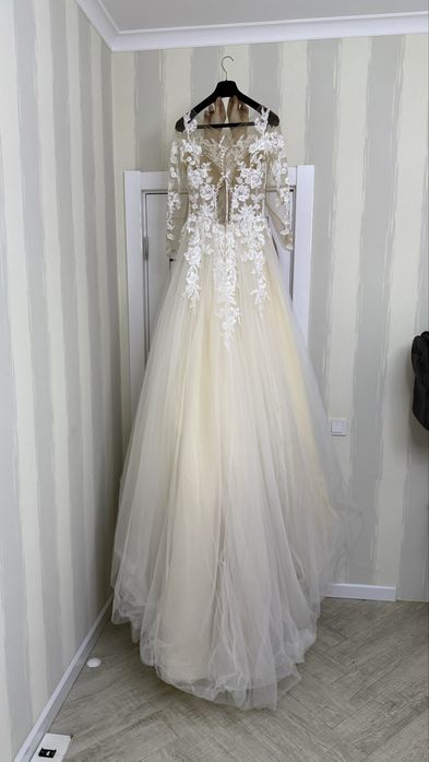 Продам свадебное платье испанский бренд