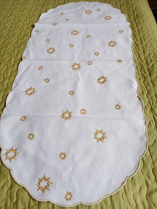 Коледни покривки и тишлайфери