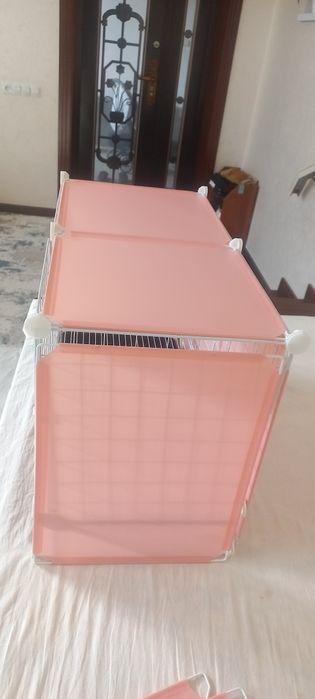 Quyon va toti boqish uchun qafas