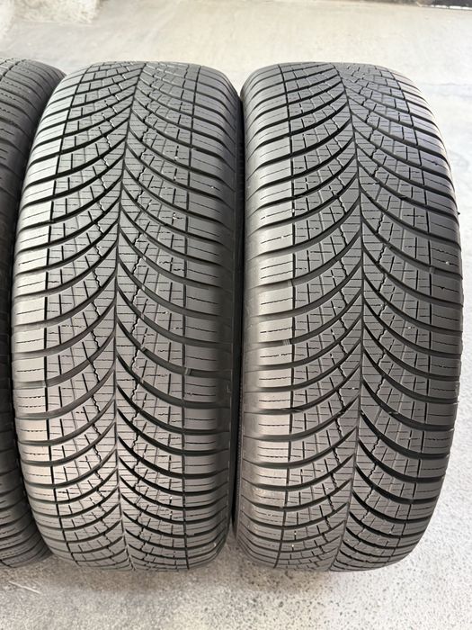 225/55/18 Goodyear 4Броя: 270€ 7.3мм Всесезонни гуми