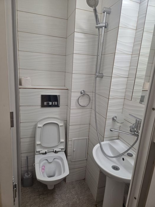 Inchiriez garsoniera 17m2 Tatarasi, complex Curchi.