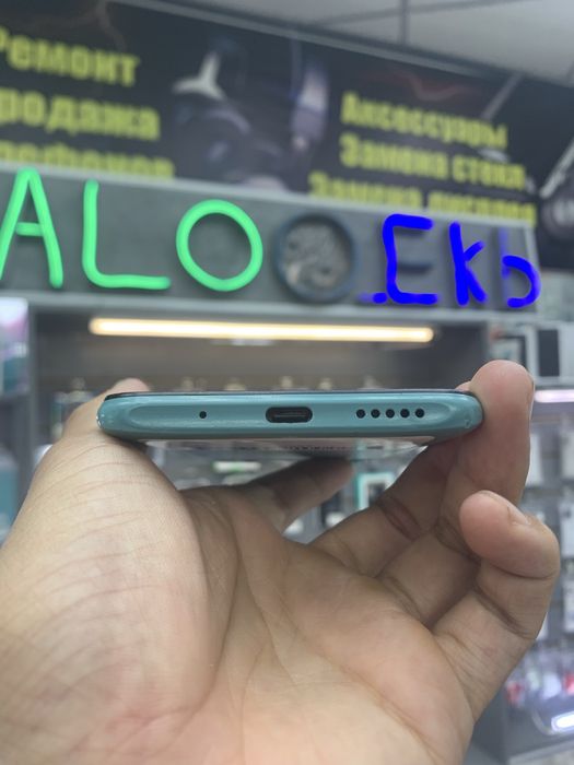 Poco c40 64 gb.