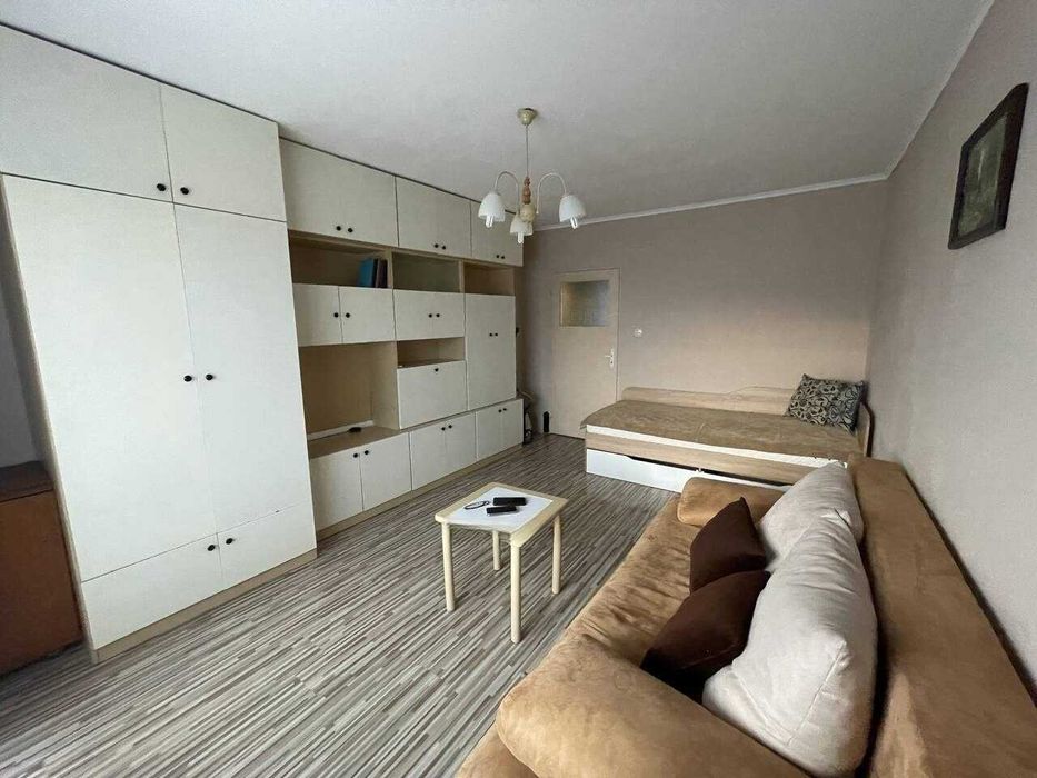 Дава се под наем Тристаен апартамент в Бургас, Изгрев - 80 кв.м за 1000 € - Снимка #2