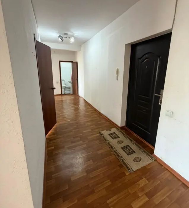 продам 2-х ком. 68кв. 8мкр. 3-этаж