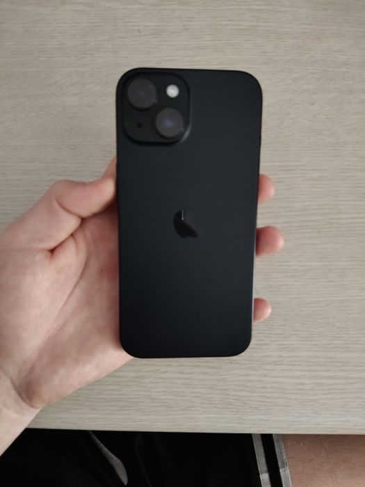 Продам айфон 15,в идеале АКБ 84%