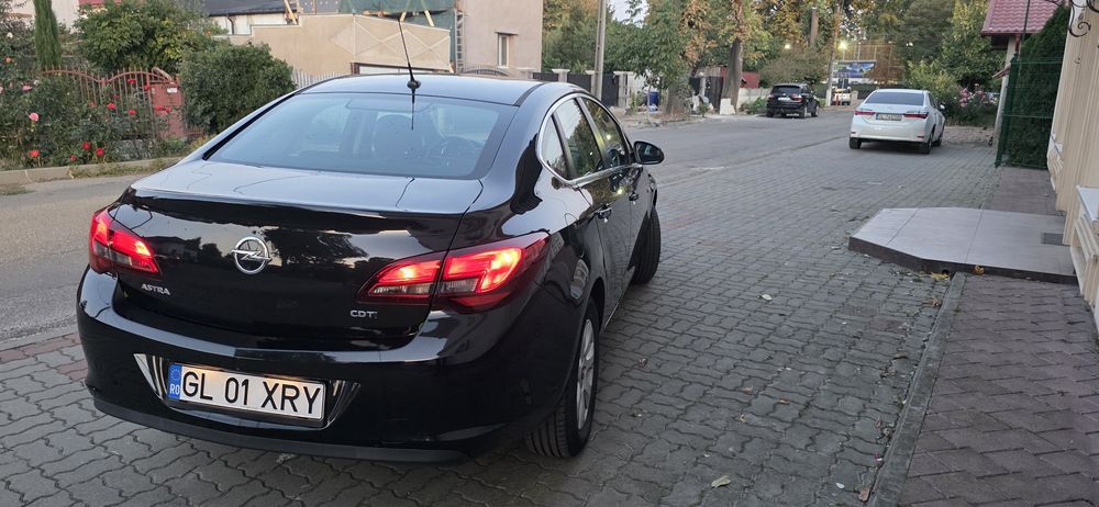 Opel Astra 1.6  Diesel