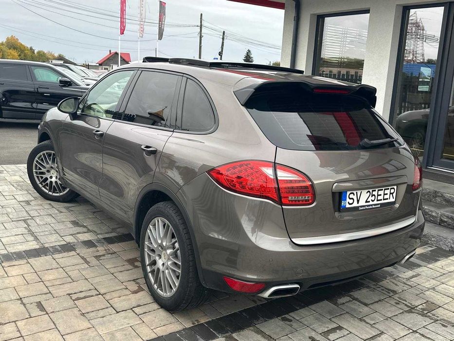 PORSCHE Cayenne 2012 — imagine 4