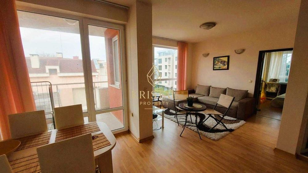 Продава се Двустаен апартамент в к.к. Слънчев бряг - 52 кв.м за 687 €/кв.м - Снимка #1