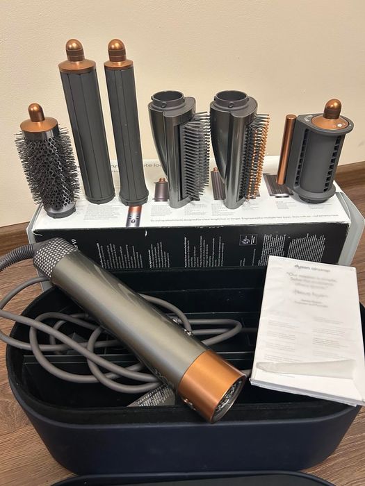 Dyson Airwrap уред за коса