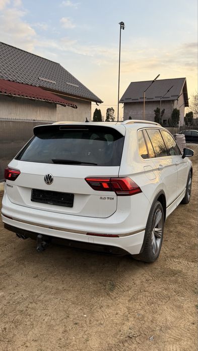 ~ VW Tiguan ~ R Line ~ 4x2 ~ An 2018 ~ 2.0 TDI ~ 150 CP
