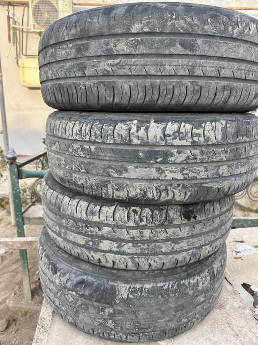 Cobalt radnoy baloni 195. 65. R15 sotiladi 4 donasi shu baxo