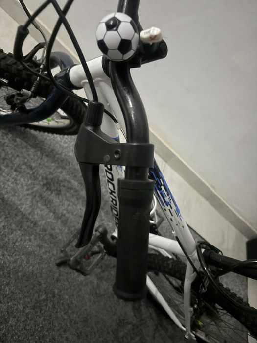 Bicicleta  7-9 ani