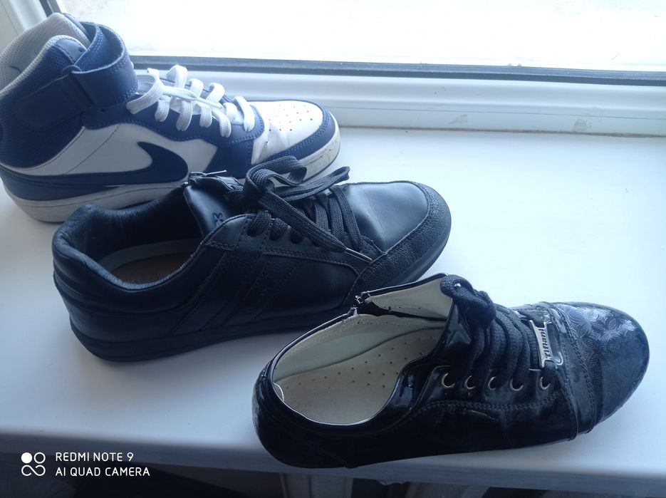 Срочно Кроссовки 37 размер