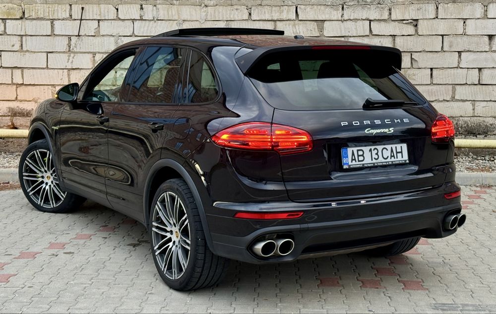 PORSCHE Cayenne 2016 — imagine 3
