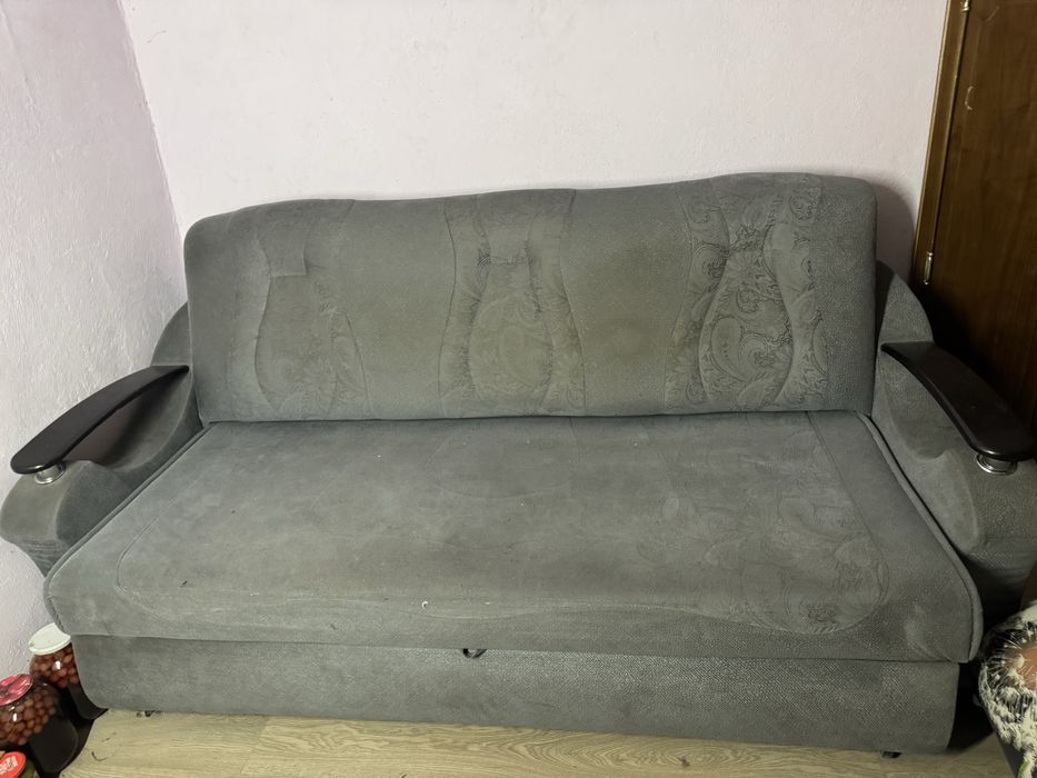 Диван отдам даром