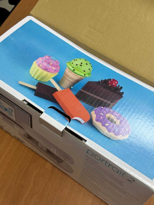 Silhouette Portrait 2 — новый режущий плоттер (не использовался)