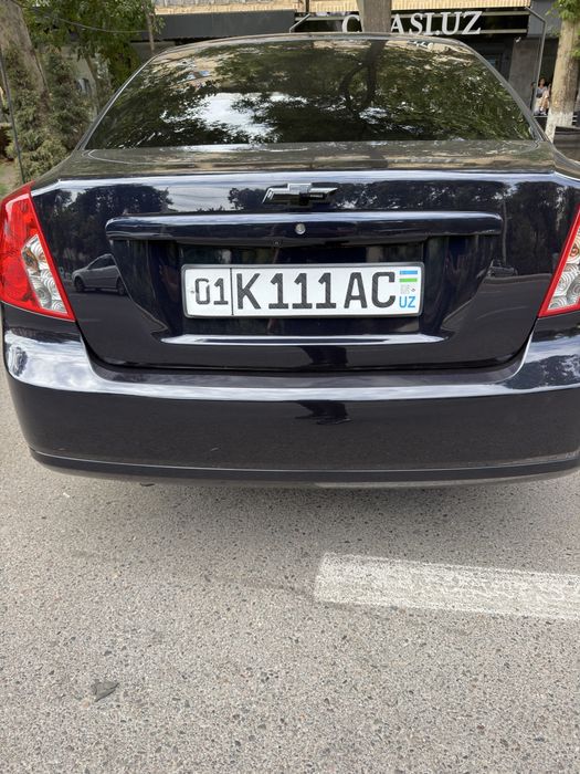 Gentra сотилади. 3 позиция (люк, ABS)