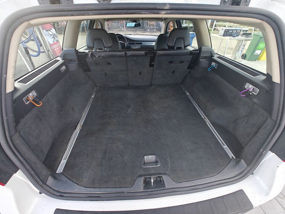 VOLVO V70 2009 — imagine 3
