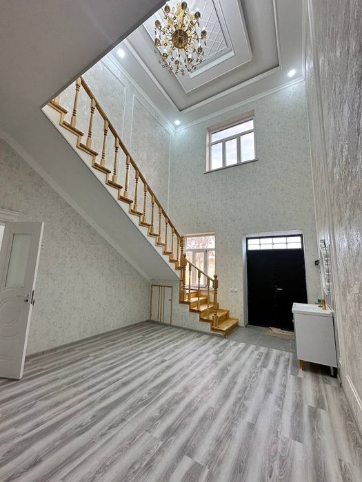 2 этаж катеж сотилади , мевастон тойхонаси ёни